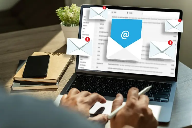 Doanh nghiệp dễ dàng duy trì liên hệ với khách hàng thông qua nội dung cá nhân hóa.