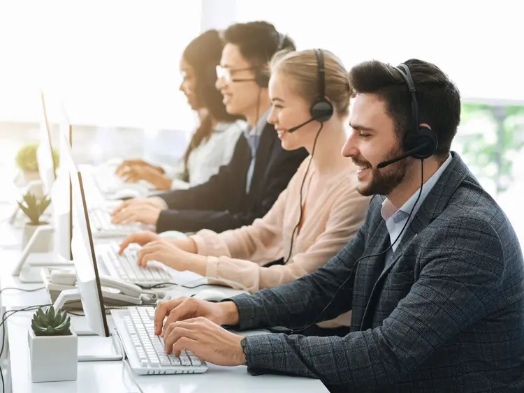 Doanh nghiệp tiếp cận người dùng nhanh chóng nhưng dễ gây khó chịu nếu làm sai cách.